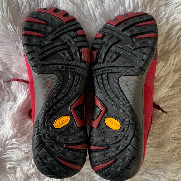 Dansko Paisley Red Women's Sneakers - Picture 6 of 16